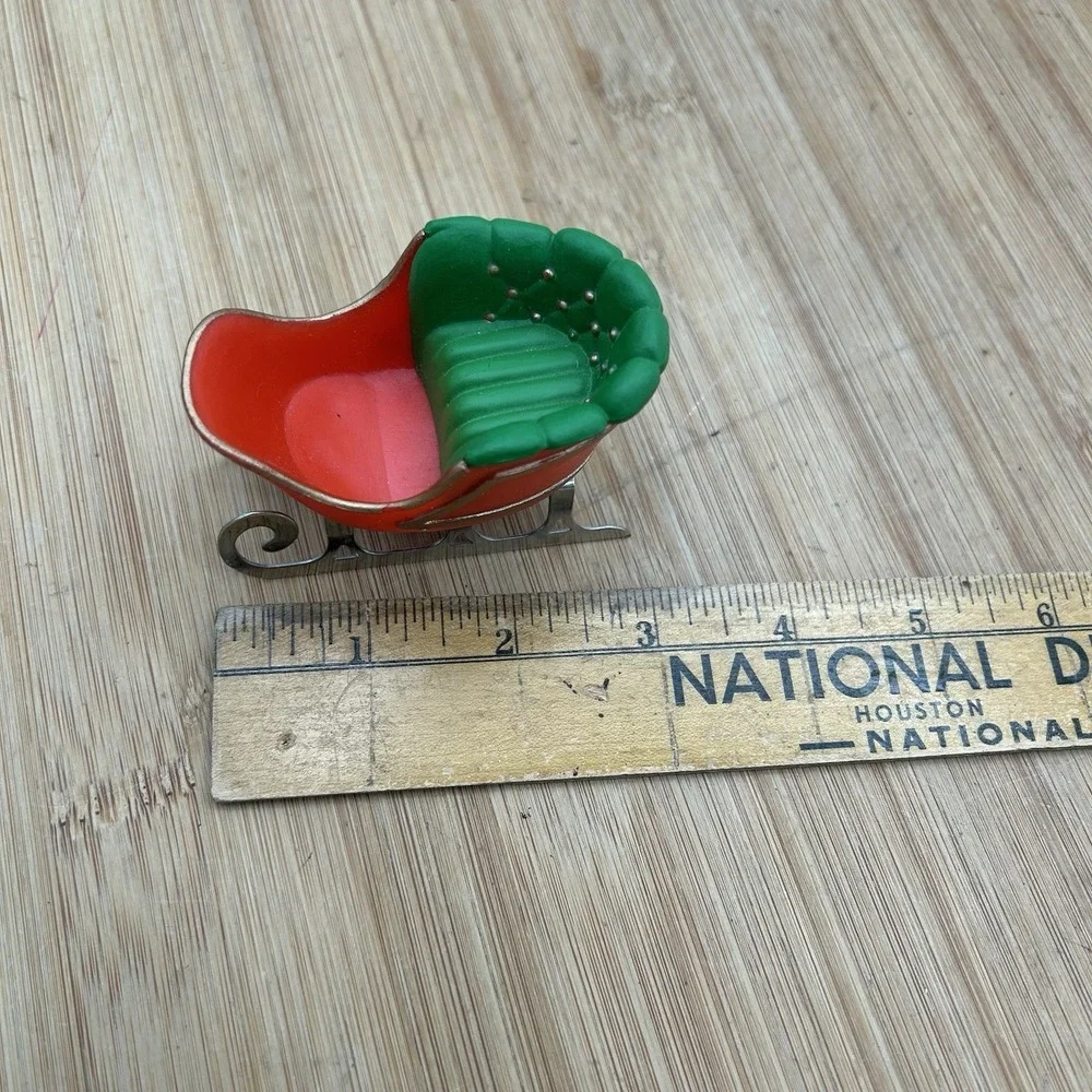 VINTAGE‎ HALLMARK ORNAMENT SANTA'S SLEIGH 1980